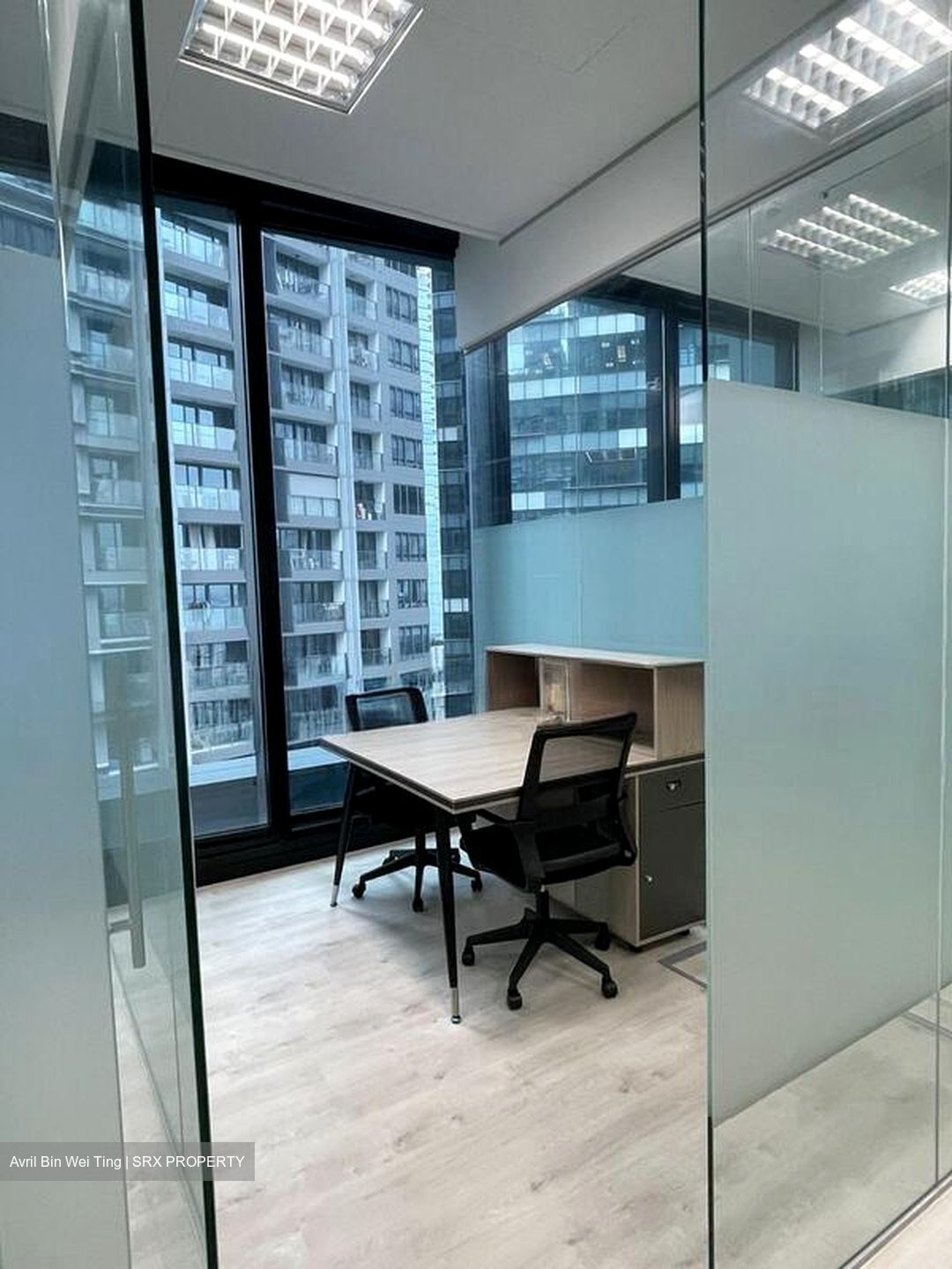 Altez (D2), Office #521843101